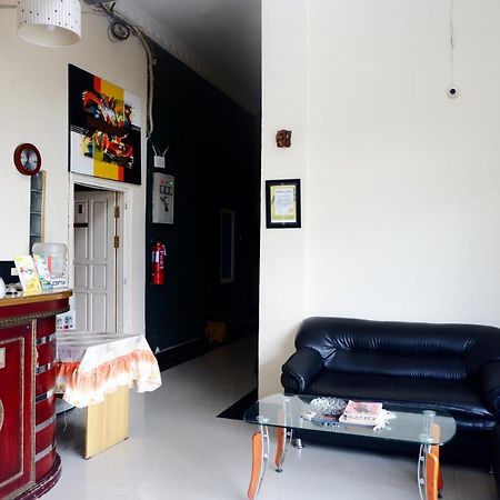 Olive Guest House Bumi Mas Raya Banjarmasin  Exteriör bild